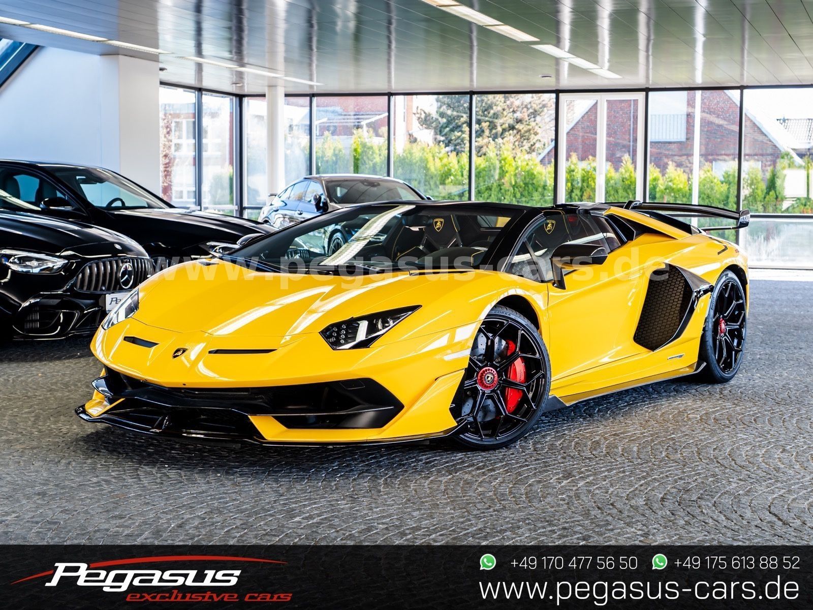 LAMBORGHINI Aventador - 14