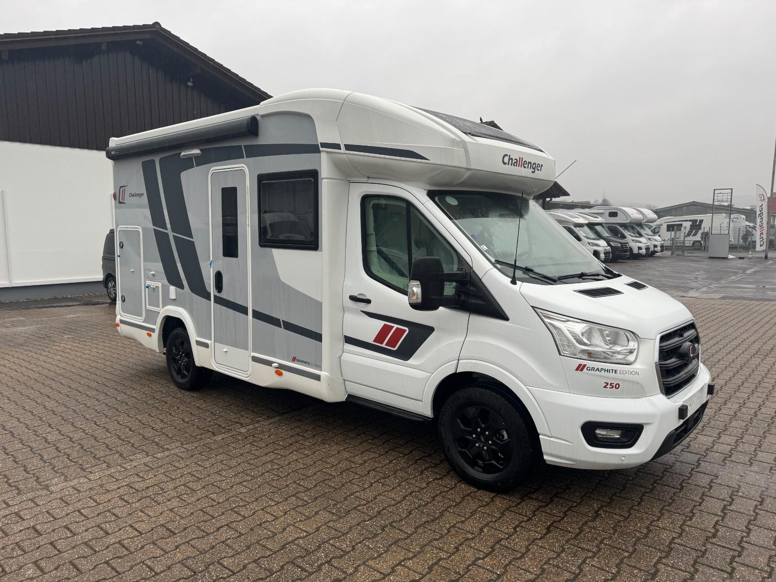 Challenger Graphite 250 Ford *Solar, Markise, 165 PS* MJ26