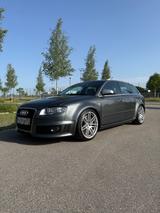 Audi RS4 4.2 quattro Avant - Daytonagrau - Audi RS4 in München