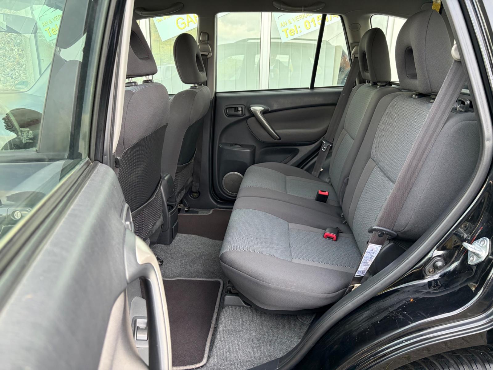 TOYOTA RAV 4 2.0 150CH 4X4
