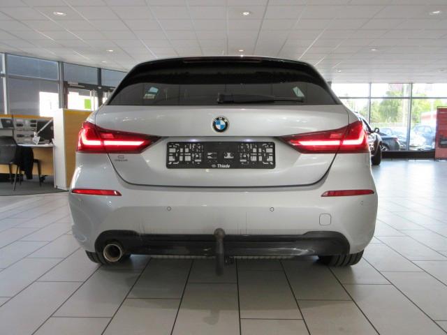 BMW 118 i SportLine LED/NAVI/SHZ/PDC/AHK/STANDHZ/17"