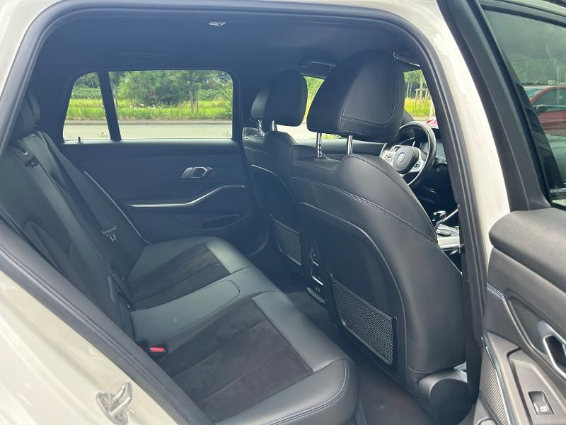 BMW 318i M Sport Touring AHK*Live Cockpit* foto 11