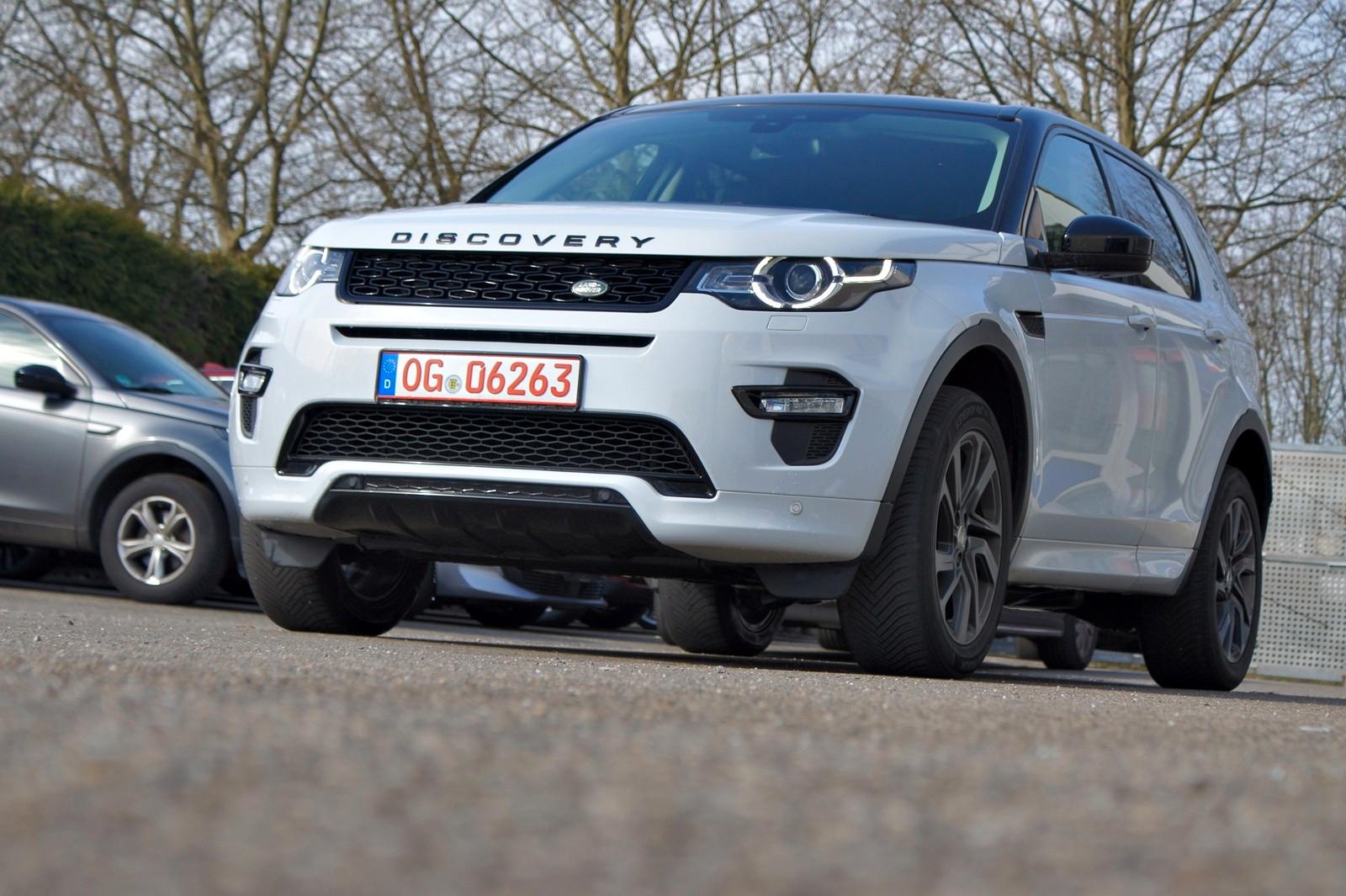 Land Rover Discovery Sport 180 PS LEDER/NAVI/KETTE NEU