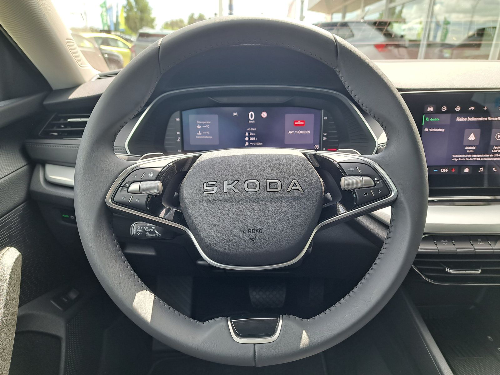 Fahrzeugabbildung SKODA Octavia 2.0 TDI Selection LED KAMERA SITZHEIZUNG