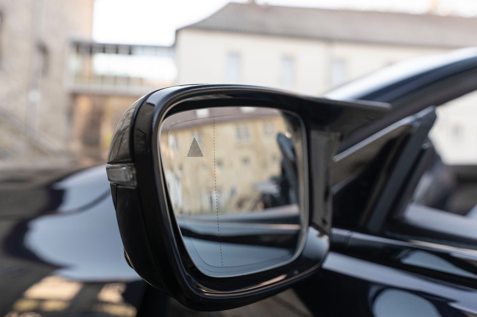 Fahrzeugabbildung BMW M850 i xDrive M-TECHNIC H&K LED 360° CABRIO TOTW