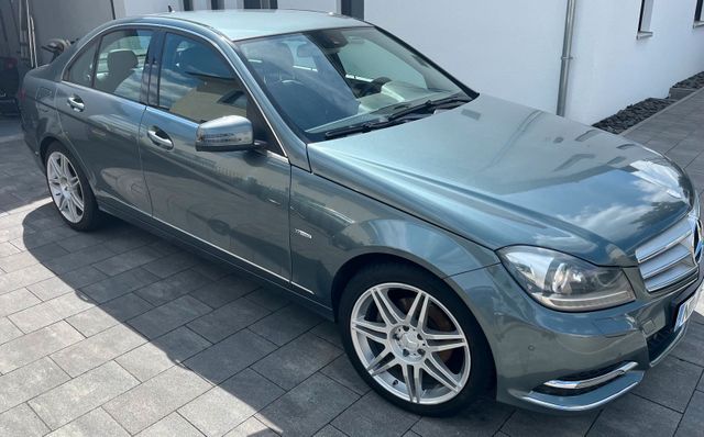 Mercedes-Benz Mercedes C 250 BlueEFFICIENCY Avantgarde