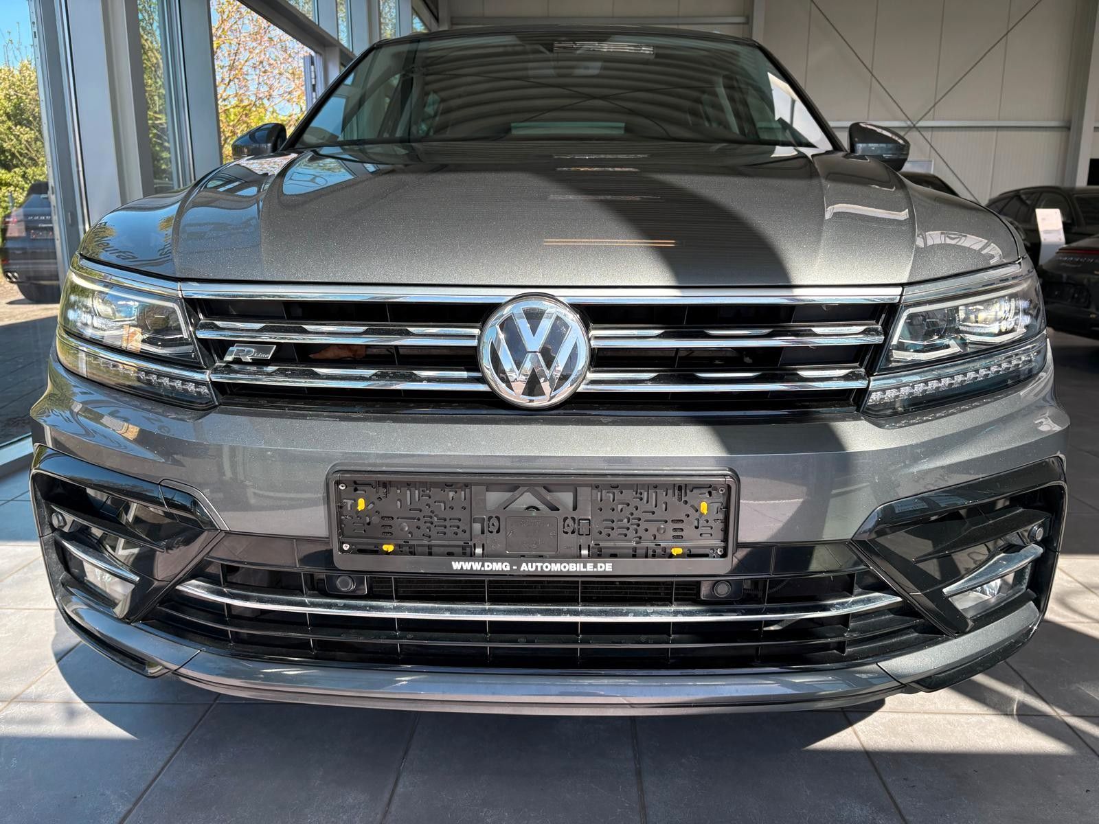 Fahrzeugabbildung Volkswagen Tiguan Highline BMT 4Motion/R LINE/leder/memory/