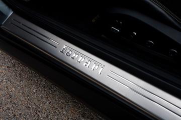 صورة مصغرة 27 لـ 2017 Ferrari GTC4LUSSO