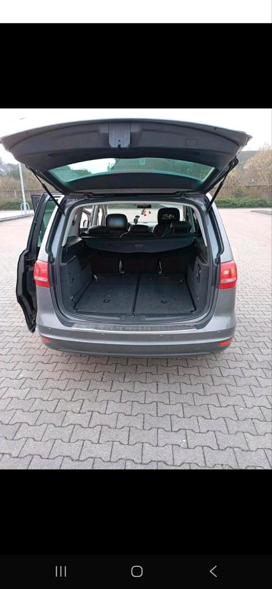 Volkswagen Sharan 2012 — photo 8