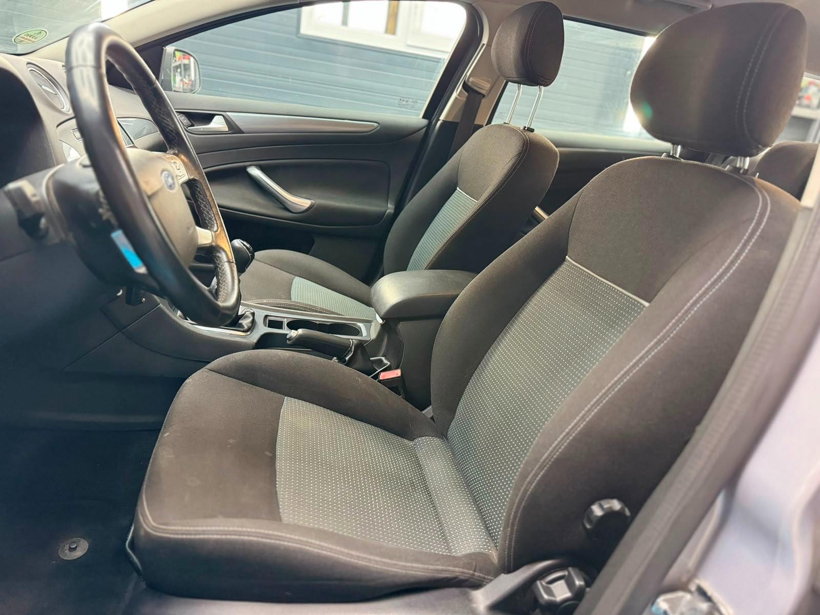 Ford Mondeo 2013 — photo 6