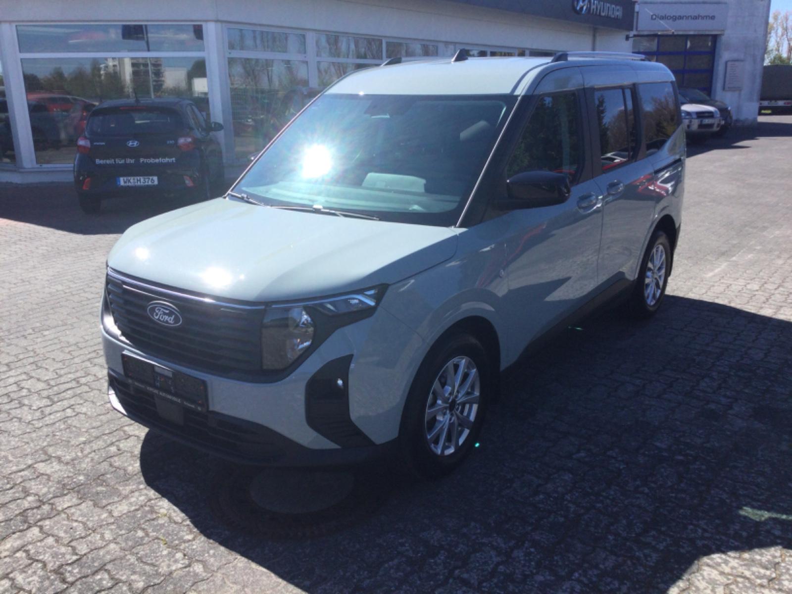 Ford Tourneo Courier Titanium