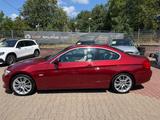 BMW 330d xDrive Coupe LCI *AUTOMATIK*H&K*XENON*NAVI* - BMW 330 mit Diesel-Antrieb: Coupe