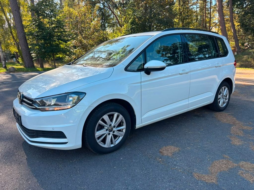 Image of Volkswagen Touran