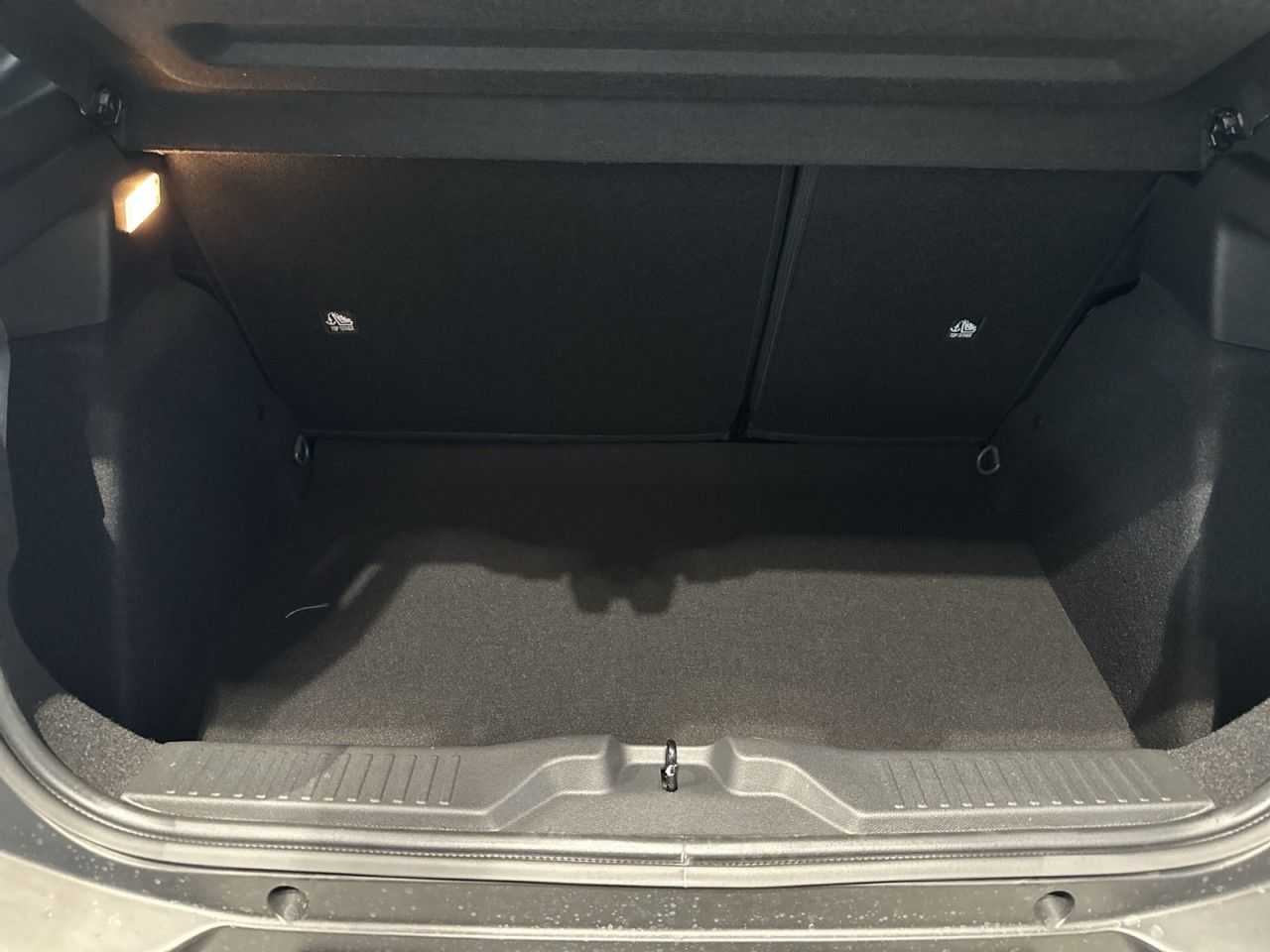 Fahrzeugabbildung Citroën C3 Hybrid 110 Plus