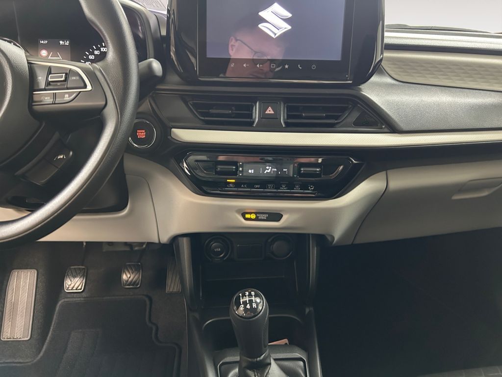 Fahrzeugabbildung Suzuki Swift 1.2 Dualjet Hybrid MT Club