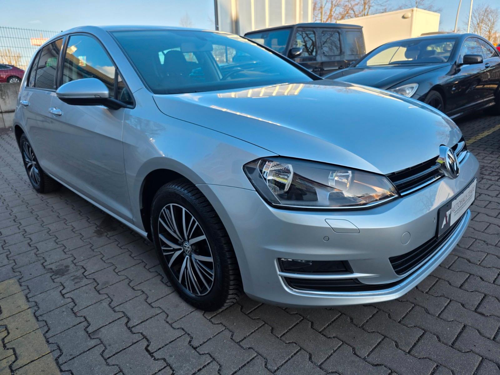 Volkswagen Golf VII Lim. Allstar BMT 1.Hand - NAVI - PDC