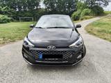 Hyundai i20 1.0 T-GDI 74kW Active Trend Active Trend - Hyundai i20: Schwarz