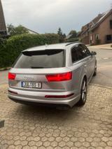 Audi VOLL! Audi Q7 S line 50 TDI quattro | MAX. Ausst - Audi Q7: Silber
