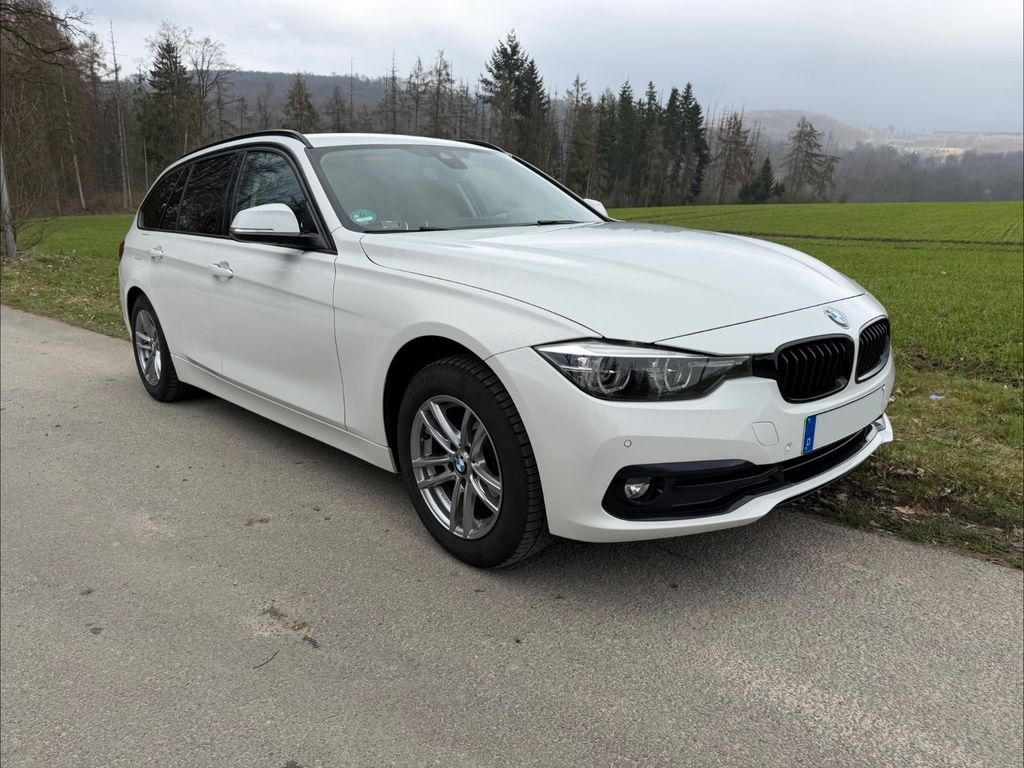 Image of BMW 320