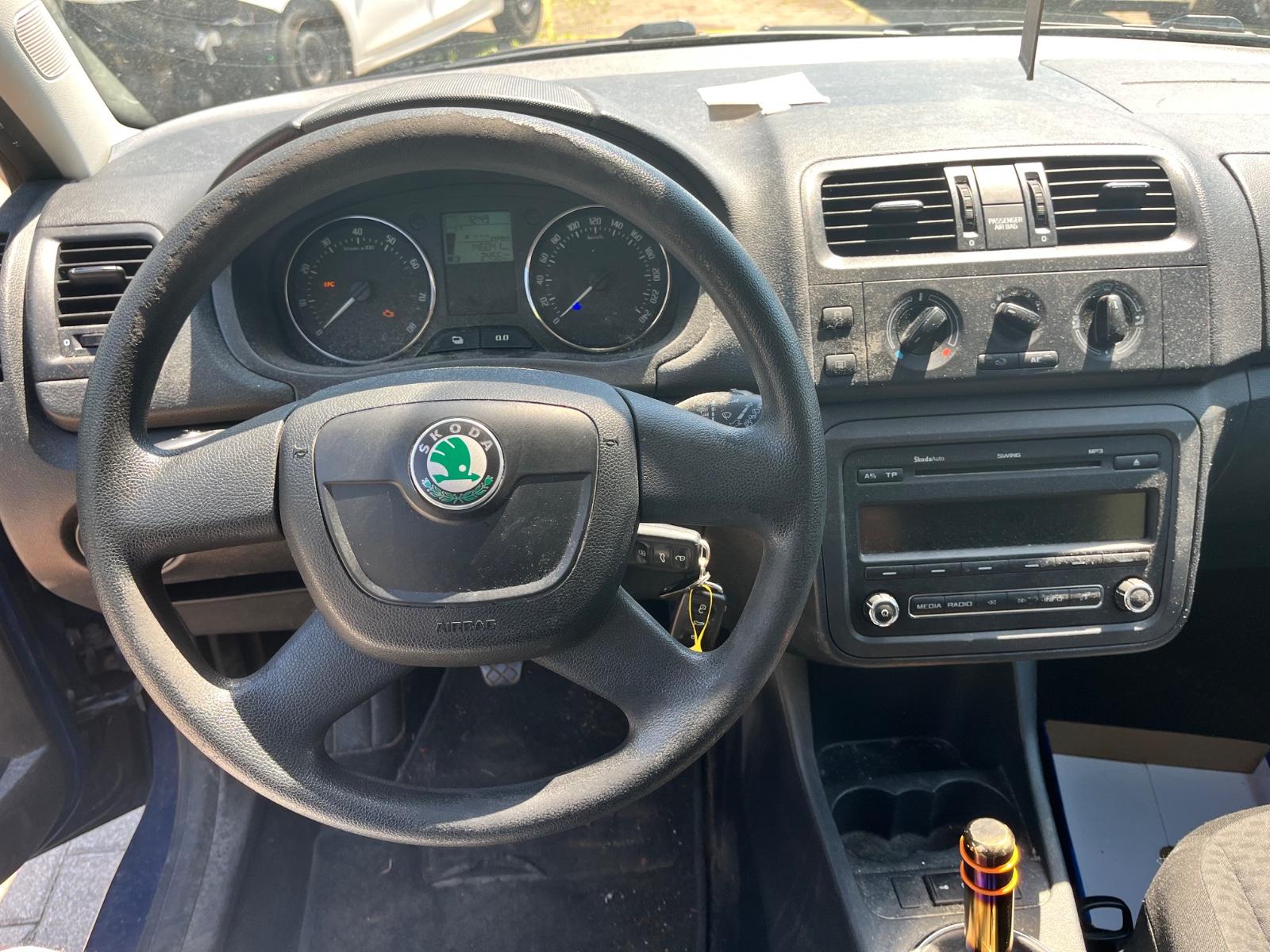 Skoda Fabia 2012 — photo 13