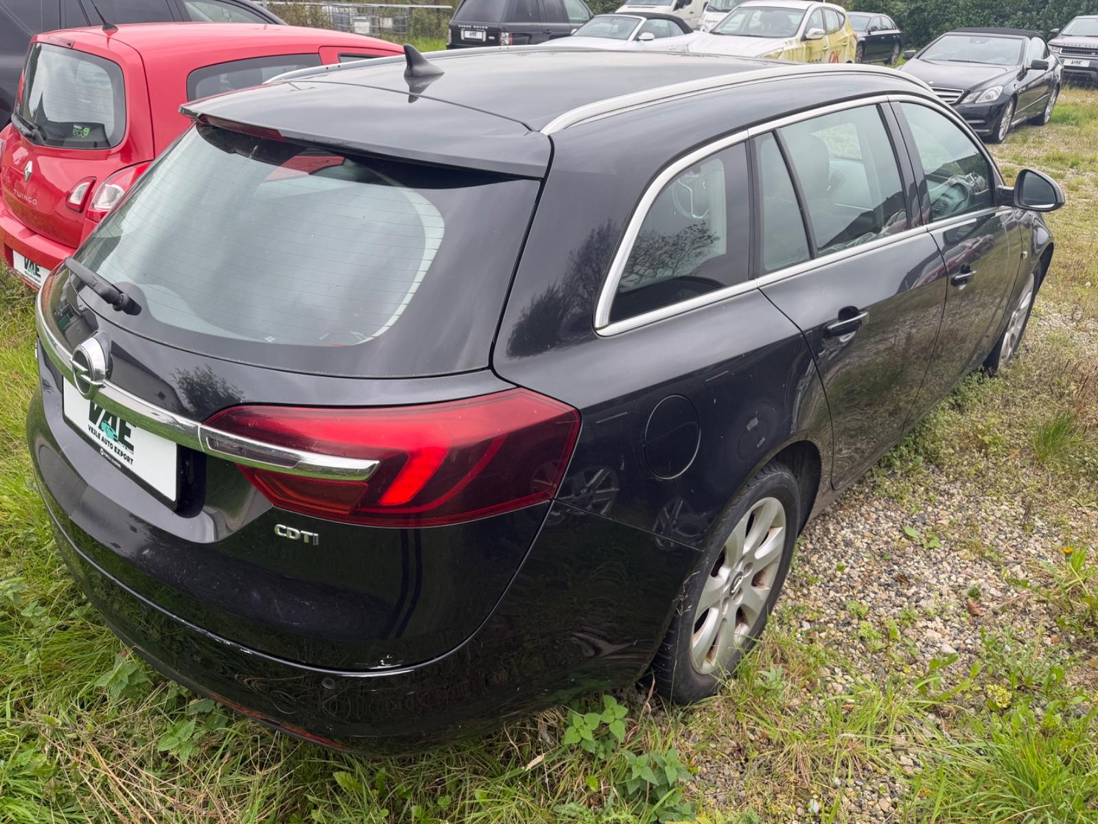 Opel Insignia 2015 — interior