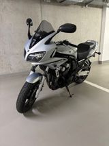 Yamaha Fazer 600 - YAMAHA 600 FAZER