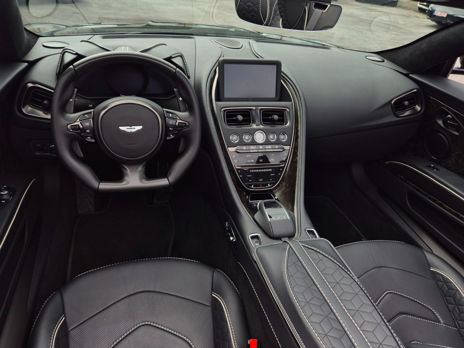 Fahrzeugabbildung Aston Martin DBS 5.2 V12 Volante/Werksgarantie 09/27/1A