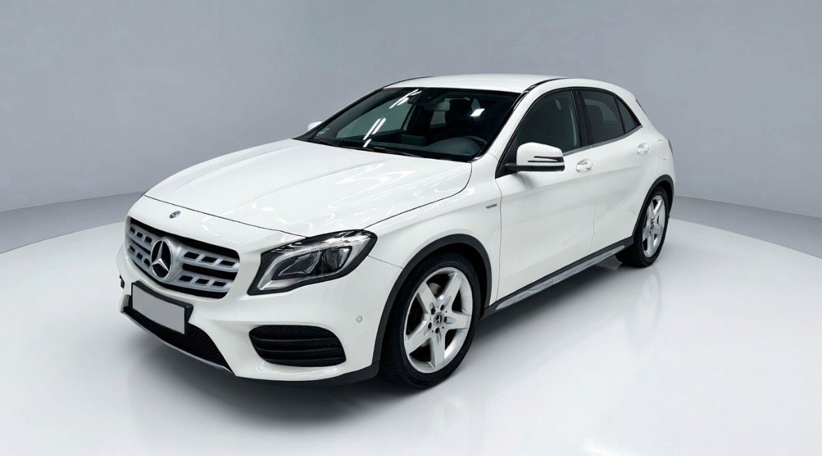 MERCEDES-BENZ Mercedes-Benz GLA200 AMG line