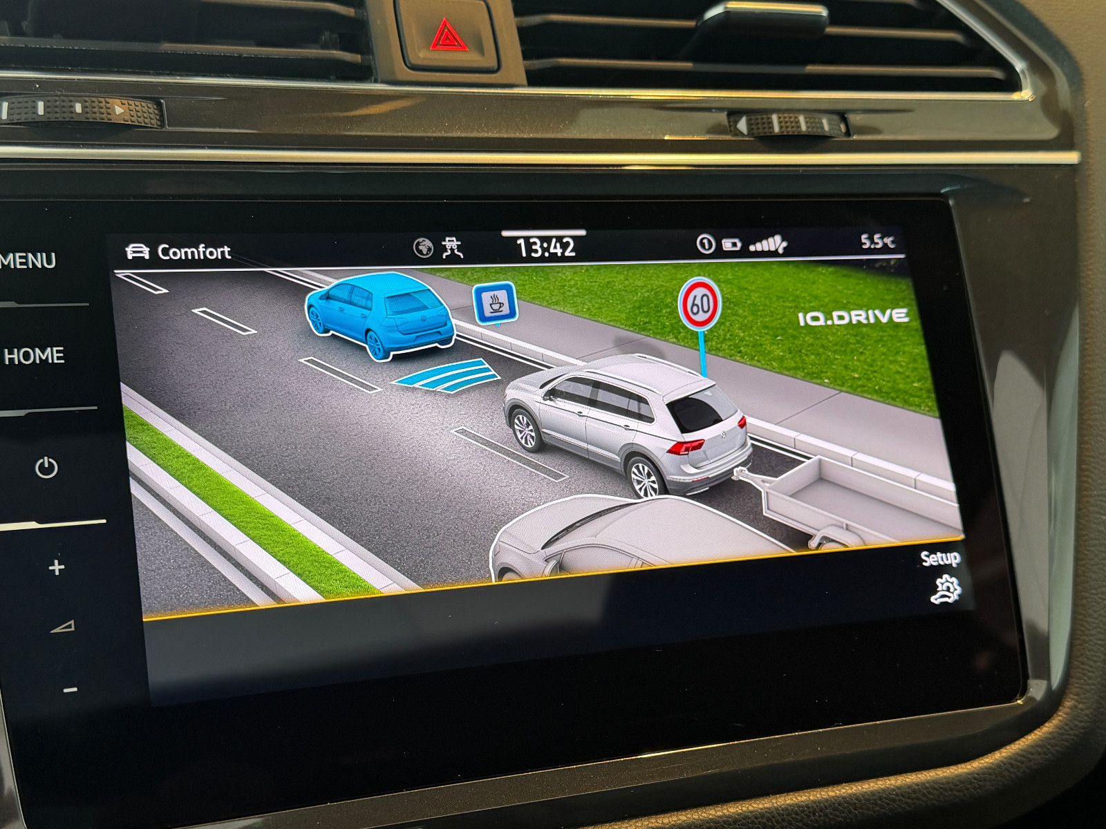 Fahrzeugabbildung Volkswagen Tiguan Allspace R-Line /PANO/HUD/HARMAN-KARDON/