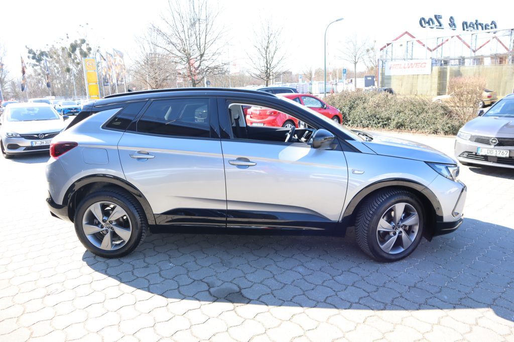 Fahrzeugabbildung Opel Grandland GS 1.2 Turbo Aut.+Pixel LED+Allwetter