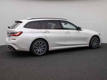 Fahrzeugabbildung BMW M340d xDr Tour HUD ACC Kamera 360° Pano HiFi