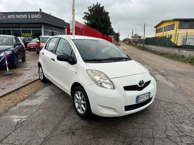 Toyota Yaris 1.4 D-4D DPF 5 porte Sol