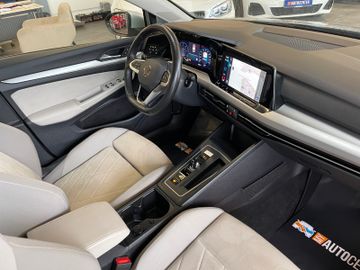 MYAUTOCENTER – Gebraucht- und Jahreswagen mit Werkstattservice in Pfaffenhofen Volkswagen Golf VIII Variant Life *1. Hand*Kamera*AHK*Klima