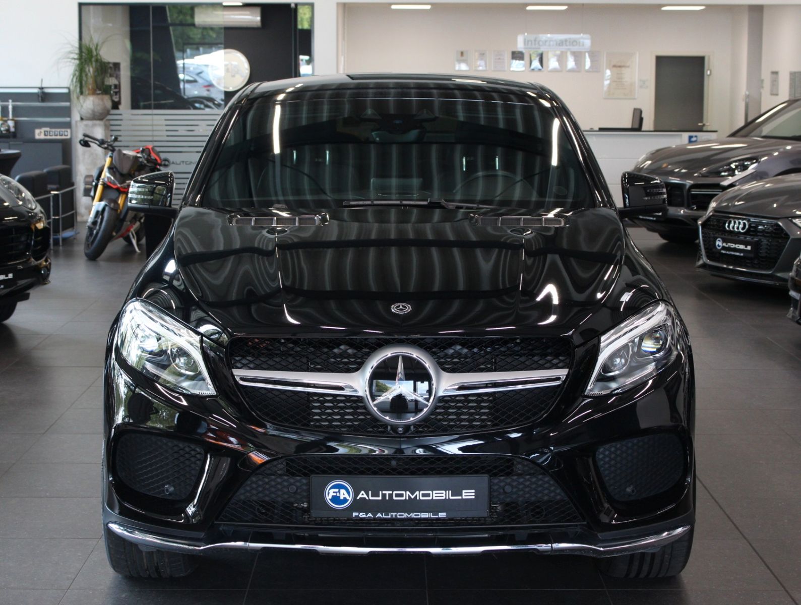Fahrzeugabbildung Mercedes-Benz GLE 350d Coupe 4Matic AMG Line 1.Hand+Pano+VOLL