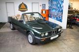 BMW E30 Cabriolet mit Klima aus 1. Hand - BMW 320 aus 1988 mit Benzin-Antrieb: Cabrio