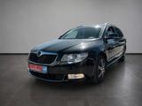 Skoda Superb Combi Elegance/Xenon/AHK - Skoda Superb aus 2011: Kombi