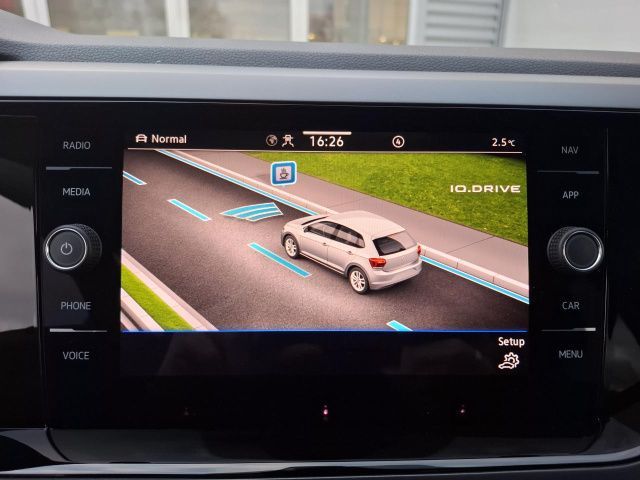 POLO 1.0 TSI R-LINE IQ.LIGHT+CAM+SHZ+DAB+PDC