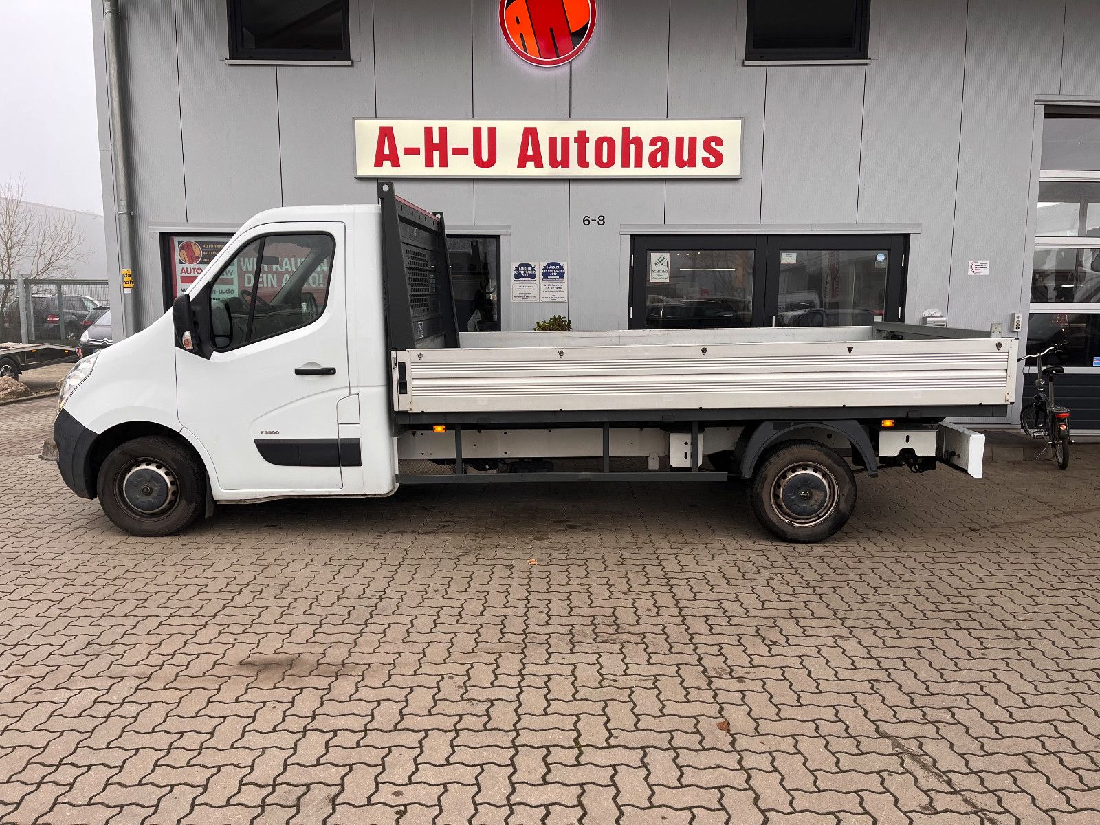 Fahrzeugabbildung Opel Movano B Pritsche L3H1 FWD