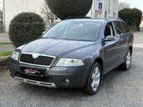 Skoda Octavia Combi Scout 4X4 TOP*GEPFLEGT*9/26 TÜV*.. - Skoda Octavia aus 2007: Scout