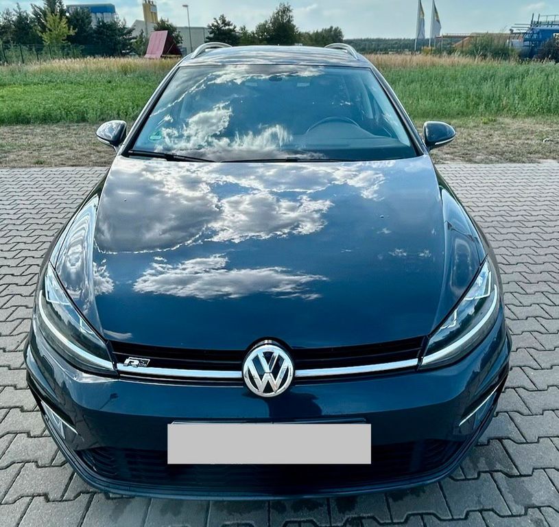 Image of Volkswagen Golf