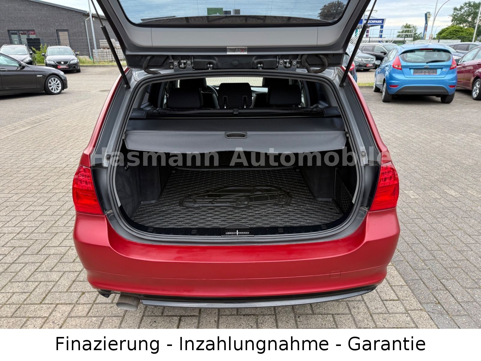 318 3 Touring 318d*AUT.*NAVI*KLIMA*SCHECKHEFTGEP