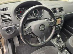 SKODA Yeti Adventure 4x4 2.0TDI 150PS AHK Xenon Mwst.