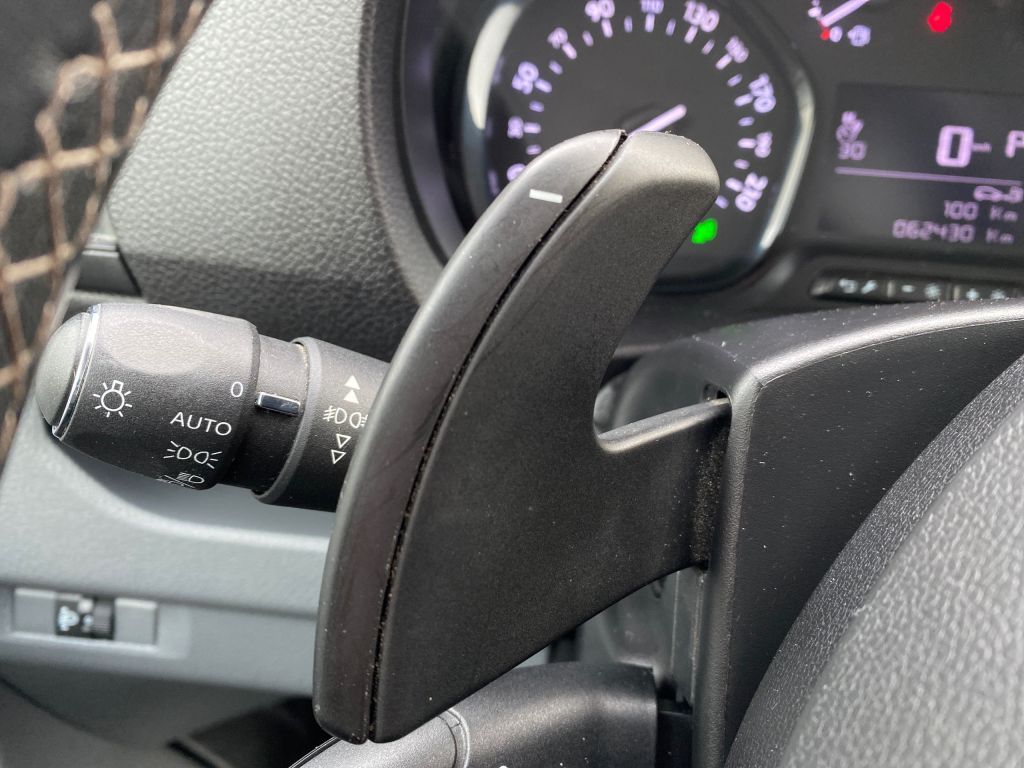 Fahrzeugabbildung Citroën Jumpy M BlueHDi 120 EAT8 Club *AZV*PDC hinten*