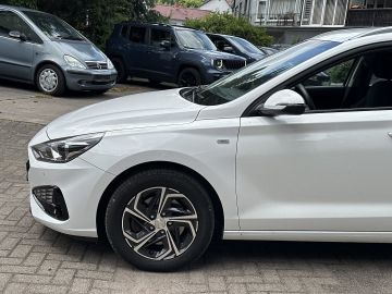 Hyundai i30 cw  1.6CRDI DCT+Kamera+Navi+DAB+Autom.+