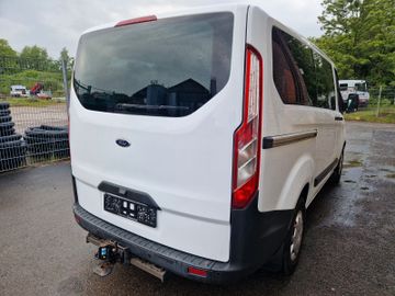 Ford Tourneo Custom - 10