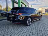 Skoda Superb 2.0 TDI # Sportline #DSG # 4x4 #AHK#Pano - mit Diesel-Antrieb: Schwarz, Standheizung, Kombi