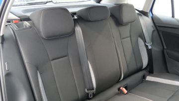 Skoda Kamiq Selection 1,0 TSI PDC DAB LED SHZ