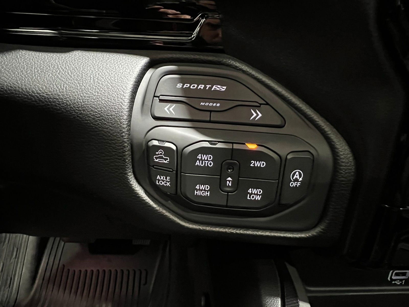Fahrzeugabbildung Dodge RAM 1500 Rebel X Night 3.0L/DECKED/RSI/LAZER
