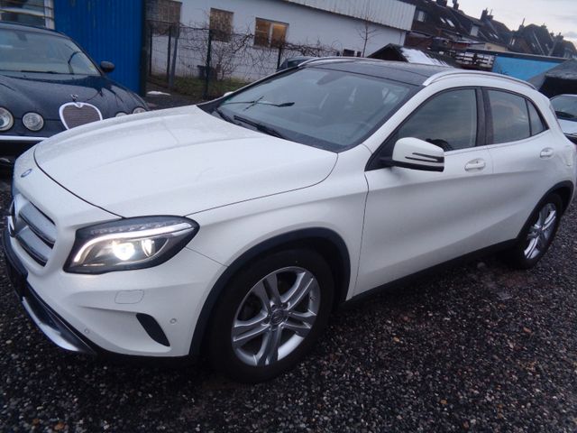 Mercedes-Benz GLA 200 GLA -Klasse GLA 200