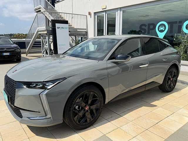 DS Automobiles DS DS 4 4 E-Tense 225 Performance Line